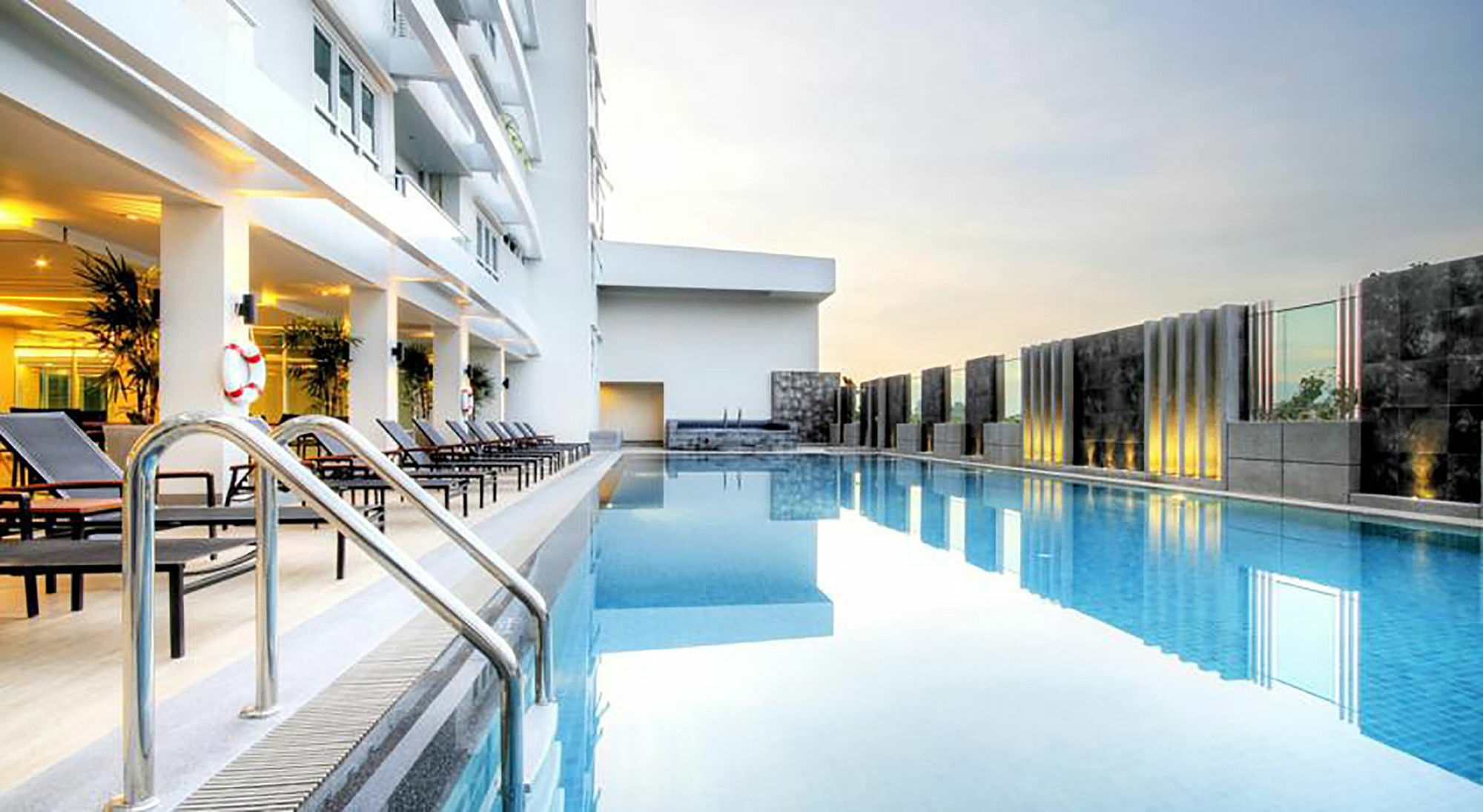 Classic Kameo Hotel & Serviced Apartments, Ayutthaya Exterior foto